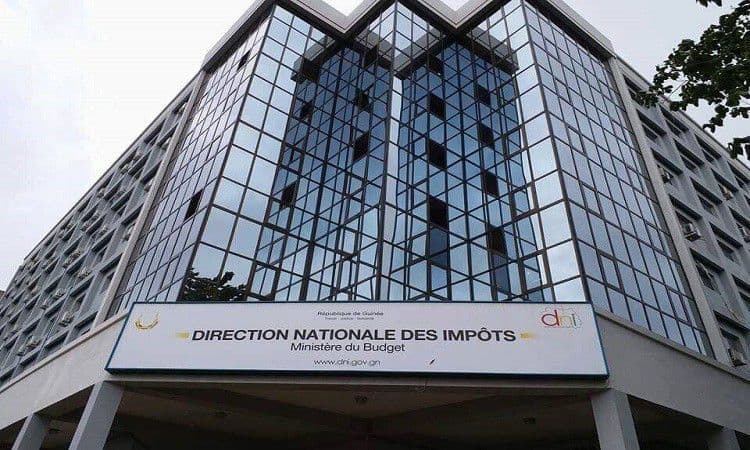 Corruption et dérèglement fiscaux : Que s’est-il passé aux impôts ?