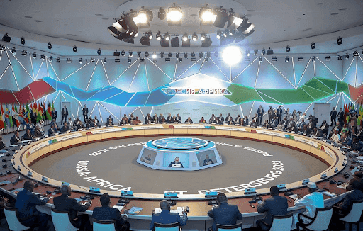 Russie-Afrique : Le sommet de la diplomatie publique et de la bataille des opinions