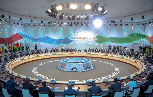 Russie-Afrique : Le sommet de la diplomatie publique et de la bataille des opinions